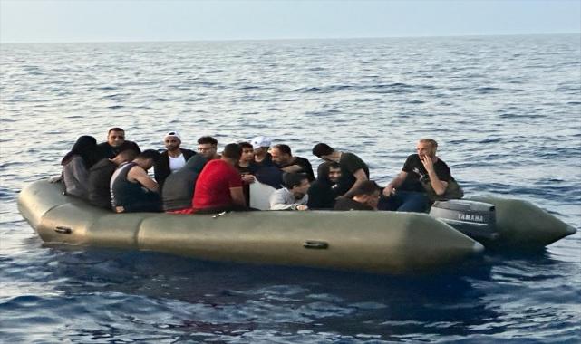 Muğla'da 16 düzensiz göçmen kurtarıldı, 29 göçmen yakalandı