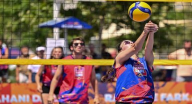 Red Bull Back Line Voleybol Turnuvası'nda İzmir elemeleri yapıldı