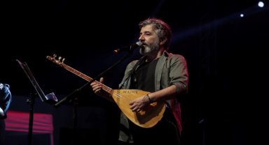 Sanatçı Ali Kınık Geleneksel Kütahya Festivali'nde konser verdi