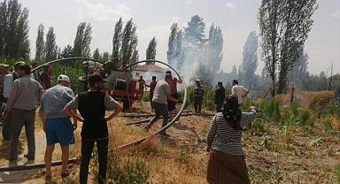 Sandıklı'da çıkan yangınlar, söndürüldü
