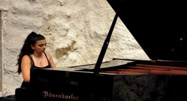 20. Uluslararası Gümüşlük Müzik Festivali kapsamında GFA piyano öğrencileri konser verdi