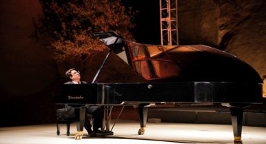 20. Uluslararası Gümüşlük Müzik Festivali, Macar piyanist Gabor Farkas'ı konuk etti