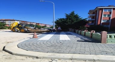 Afyonkarahisar'da Ali İhsan Paşa Mahallesi'nde yollar yenileniyor