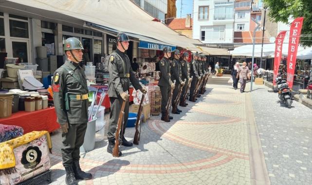Afyonkarahisar'da tedavi gördüğü hastanede vefat eden gazi son yolculuğuna uğurlandı