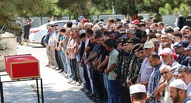 Afyonkarahisar'da vefat eden Kıbrıs gazisi son yolculuğuna uğurlandı