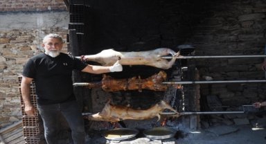Aydın Bozdoğan'ın tescilli lezzeti oğlak çevirme kebabı tanıtıldı