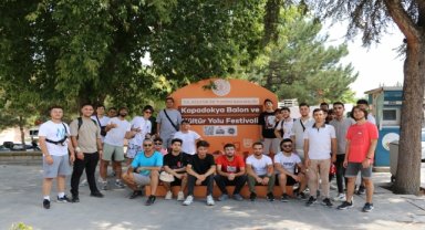 Aydınlı gençler Nevşehir'deki tarihi ve turistik yerleri gezdi