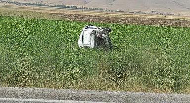 Çöl Ovası yolunda Araç Takla Attı