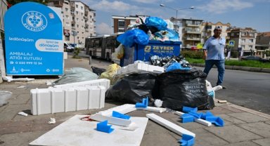 İzmir Buca'da zam talepleri karşılanan işçilerin "iş bırakma" eylemi sona erdi