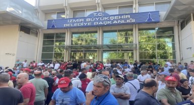 İzmir'de belediye iştiraki iki şirketin çalışanlarından 1 günlük iş bırakma eylemi