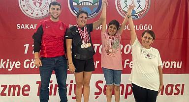 Kübra Saltık, Türkiye Yüzme Şampiyonasında 6 madalya kazandı