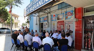 “Masa başında değil iş başındayız