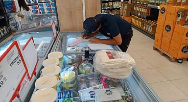 Sandıklı Belediyesi Zabıta Ekipleri, Marketlerde Titiz Denetimlerine Devam Ediyor