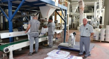 Satın aldığı balık yemini beğenmeyince kendi fabrikasını kurdu ve ihracata başladı