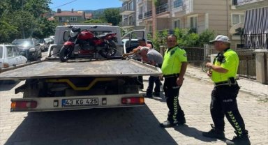 Simav'da trafik denetimlerinde 1296 sürücüye idari para cezası kesildi