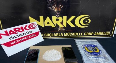 Tire'de uyuşturucu bulunan otomobildeki 3 şüpheli tutuklandı