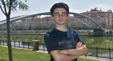 YKS AYT EA birincisi Emre Ekici tıp fakültesine gidecek