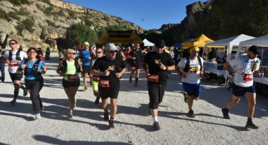 Afyonkarahisar'da düzenlenen Arnica 9. Frig Ultra Maratonu başladı