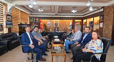 AKADEMİSYENLERDEN BAŞKAN DR. MUSTAFA ÇÖL’E ZİYARET
