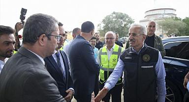 Bakan Uraloğlu, Manisa'da, Ankara-İzmir Hızlı Tren Projesi'ne ilişkin konuştu