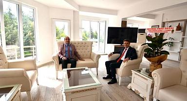 BAŞKAN DR. MUSTAFA ÇÖL’DEN YENİ ATANAN KAYMAKAM ÖNDER ÇENGEL’E ZİYARET