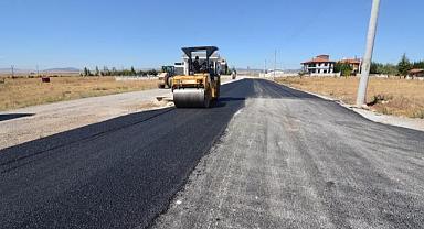 BAŞKAN DR. MUSTAFA ÇÖL TOKİ’DEKİ ASFALTLAMA ÇALIŞMALARINI İNCELEDİ