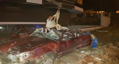 Denizli'de su kanalına devrilen otomobildeki 4 kişi öldü