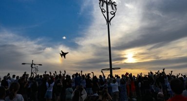İzmir'in düşman işgalinden kurtuluşunun 101. yıl dönümü kutlandı