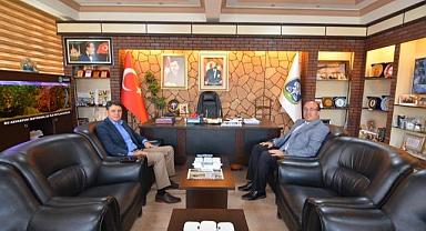 KAYMAKAM ÖNDER ÇENGEL’DEN BAŞKAN DR. MUSTAFA ÇÖL’E İADE-İ ZİYARET