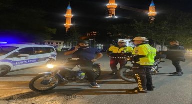 Manisa'da 252 sürücüye toplam 623 bin 719 lira trafik cezası uygulandı