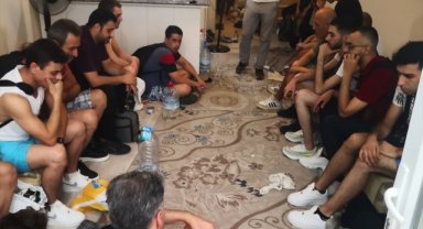 Marmaris'te bir evde 25 düzensiz göçmen yakalandı