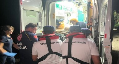 Milas açıklarında yelkenli teknede rahatsızlanan kişiyi Sahil Güvenlik ekipleri tahliye etti