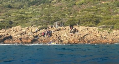 Muğla açıklarında 36 düzensiz göçmen kurtarıldı