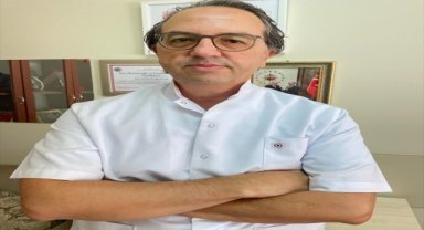 Prof. Dr. Şener'den solunum yolu enfeksiyonu ile karıştırılan Eris varyantı uyarısı: