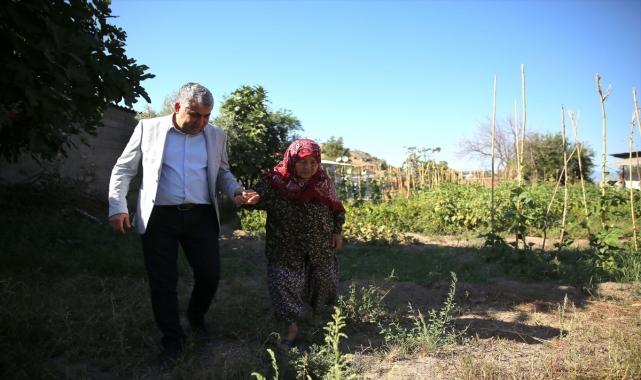 Rektör Bülent Kent, Adnan Menderes'in çalışanını ziyaret etti