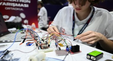TEKNOFEST İzmir'deki "Deneyap Makeathon"da final heyecanı