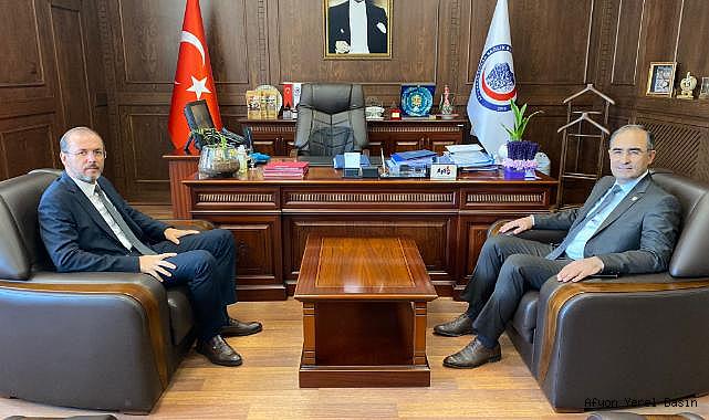 “Tüm vekillerimiz ile birlikte bu şehrin hizmetkârıyız”