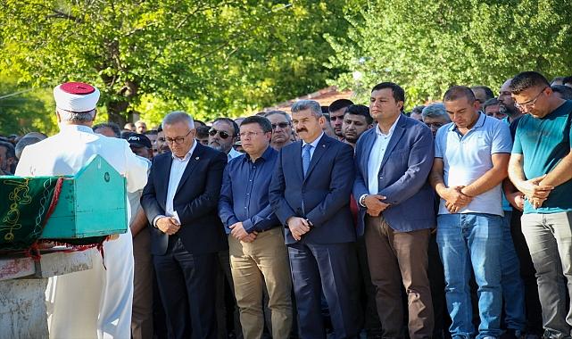 Uşak'ta kamyonetle motosikletin çarpıştığı kazada 2 kişi öldü