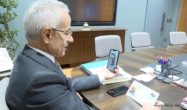 21 YIL ÖNCE YAZILAN MEKTUBA BAKANDAN GÖRÜNTÜLÜ CEVAP