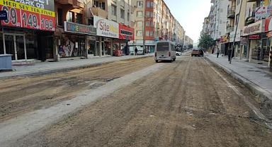 Afyonkarahisar'da Yol ve kaldırım çalışmaları çileye dönüştü