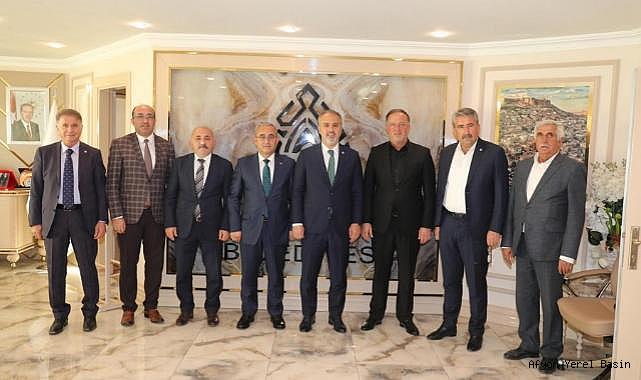 BAŞKAN DR. MUSTAFA ÇÖL SAĞLIKLI KENTLER BİRLİĞİ ÜYELERİ İLE MARDİN PROTOKOLÜNÜ ZİYARET ETTİ