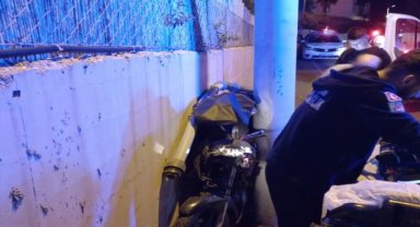 Bodrum'da aydınlatma direği ile istinat duvarı arasına sıkışan motosiklet sürücüsü öldü