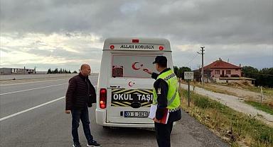 Bolvadin'de okul servis araçları denetlendi