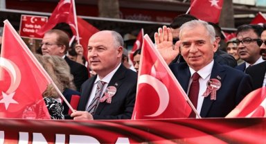 Denizli'de "Cumhuriyet Yürüyüşü" yapıldı