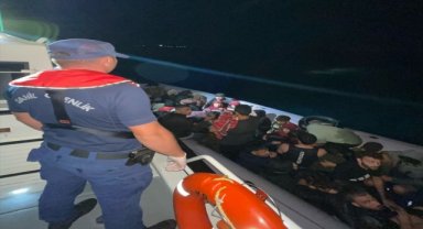 Didim açıklarında 37 düzensiz göçmen yakalandı