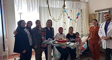 Dinar Devlet Hastanesinde Sürpriz Kutlama