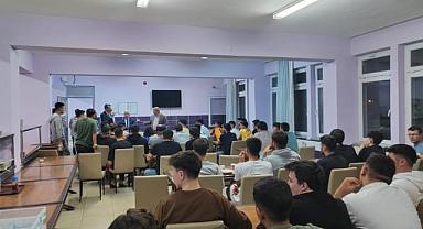 İl Müdürü Kasapoğlu Şuhut Yurt Müdürlüğü'nde gençlerle buluştu