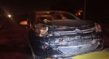 İzmir'de otomobil ile traktör çarpıştı 4 kişi yaralandı