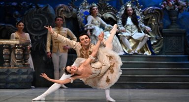 İzmir Devlet Opera ve Balesi "Uyuyan Güzel" balesiyle sahne alacak