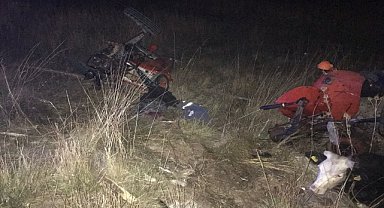 Kütahya'da tır park halindeki traktöre çarptı, 2 kişi öldü, 1 kişi yaralandı